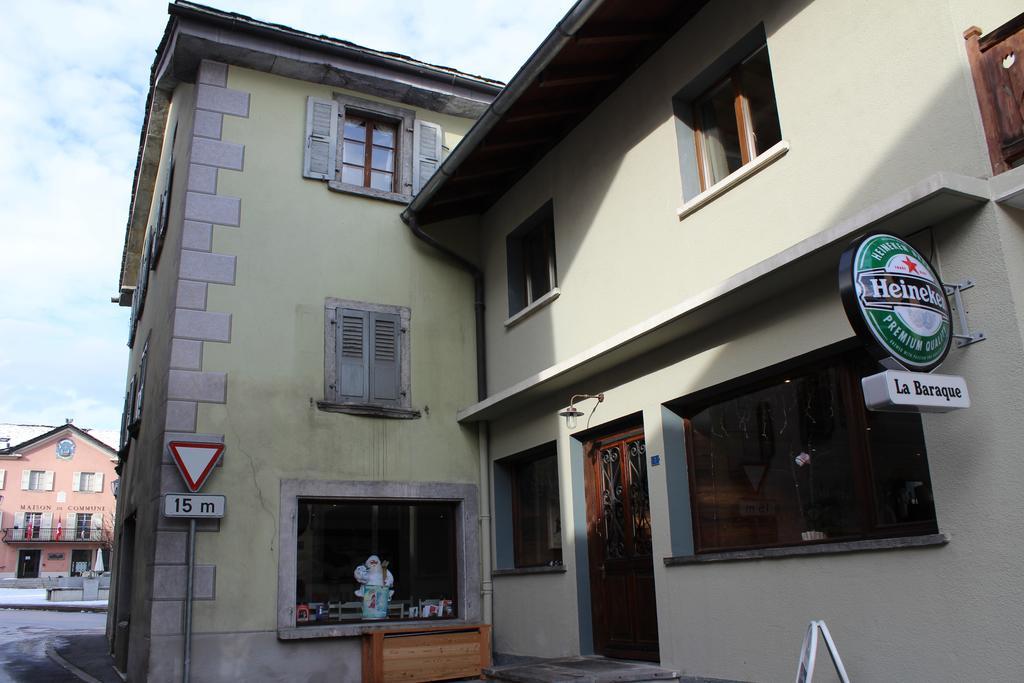 B&B La Baraque Le Châble Екстериор снимка